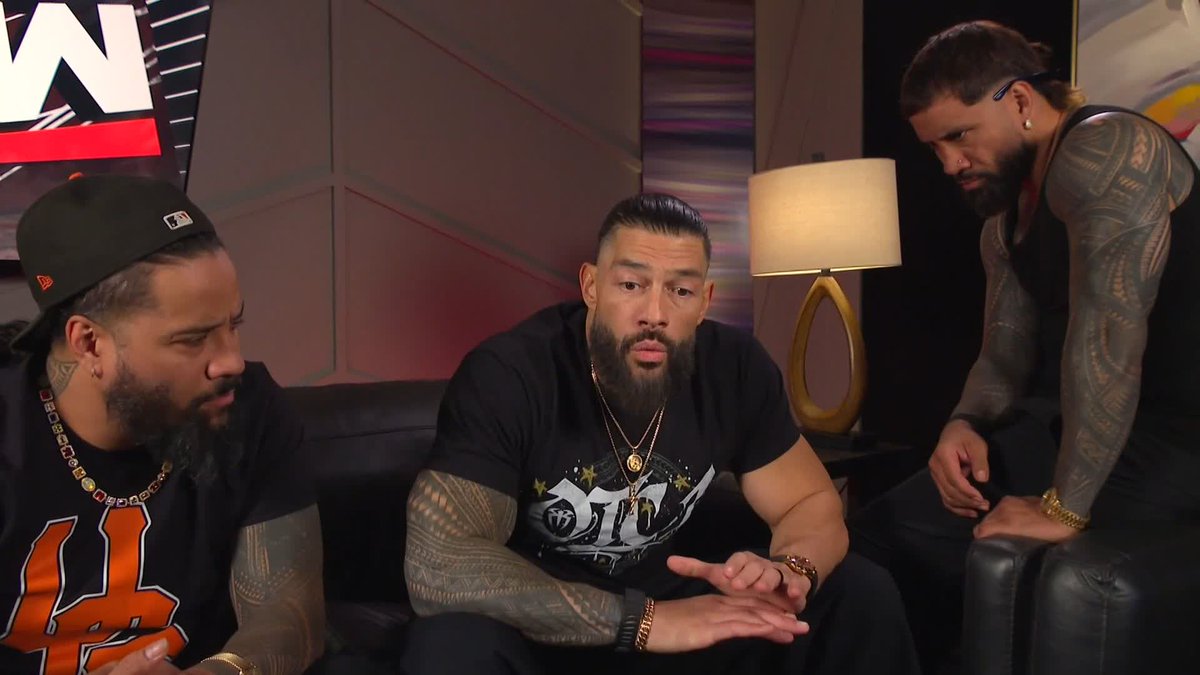 .Roman Reigns and The Usos are on the same page! 😤 History shows that is a DANGEROUS COMBO!
