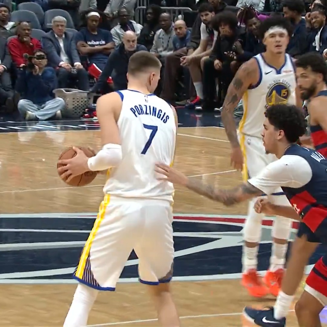 30 PTS 5 REB 4 AST 3 BLK Kristaps Porzingis. Roll the tape 📽️