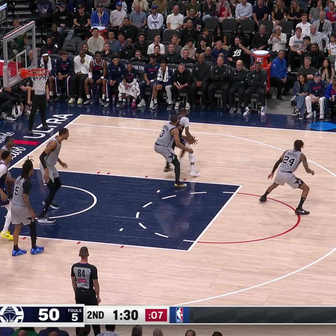 EL MEJOR EQUIPO DEL MUNDO. EL MEJOR SHOW DE LA NBA. EL AREA 51.