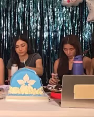 🐥: this is (…) do you want to taste it? 🐶: ano eto haha i don’t even know what that drink it is jowayaaaa and jhoanna looks so cool in speaking korean #BINI #BINIOnWeverse