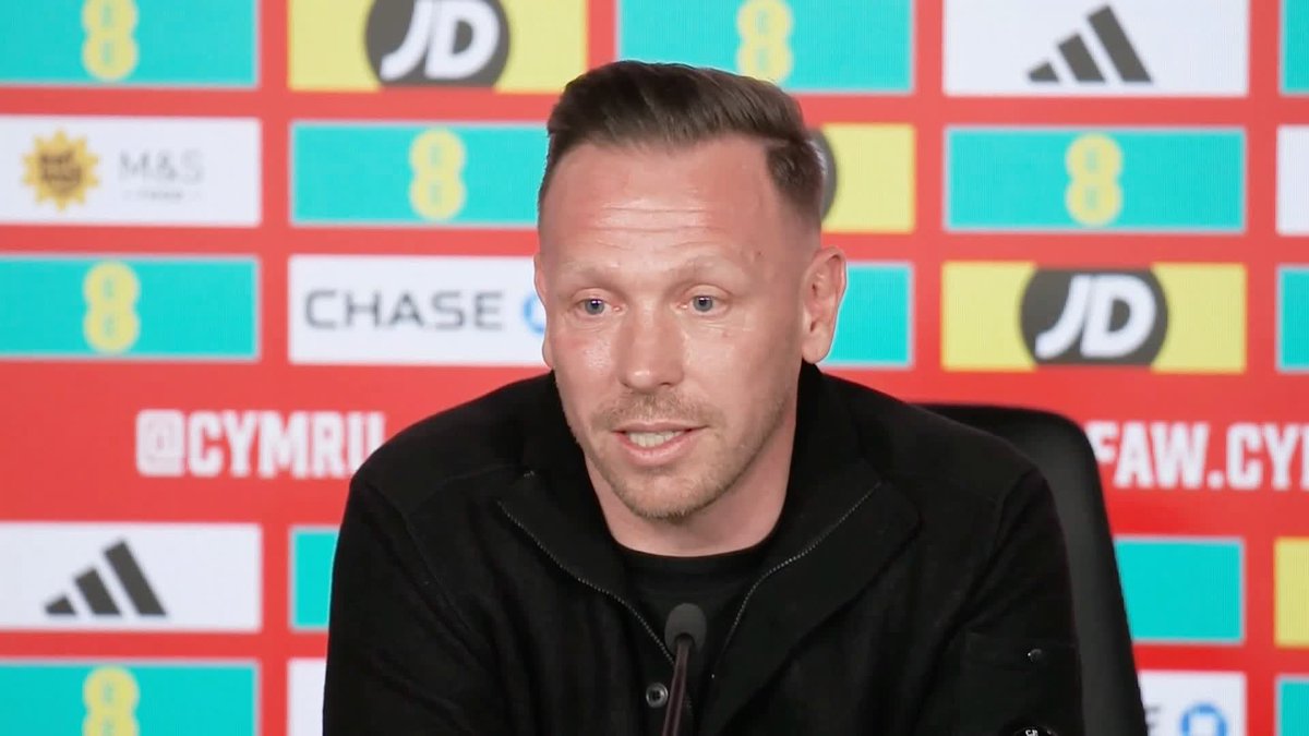 "I'm so disappointed this got out again. It doesn't help us" 🗣️ Craig Bellamy speaks on his disappointment after Wales' attempt to persuade defender Ashley Phillips to switch international allegiance was leaked.