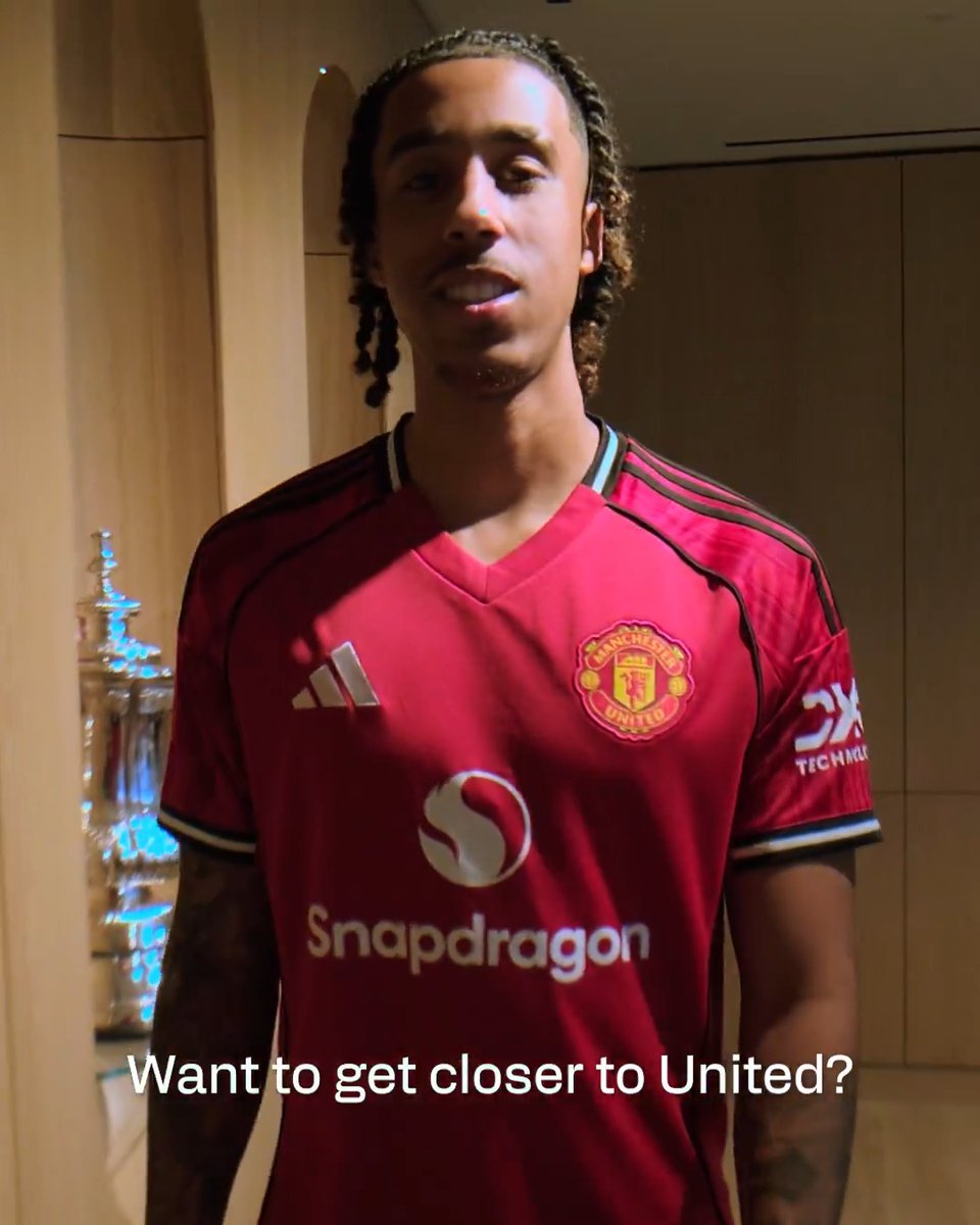 Want to get your hands on a Microsoft Copilot+ laptop and signed United shirt, courtesy of Snapdragon? 👀🔴 Click the link in the comments to enter! ⬇️