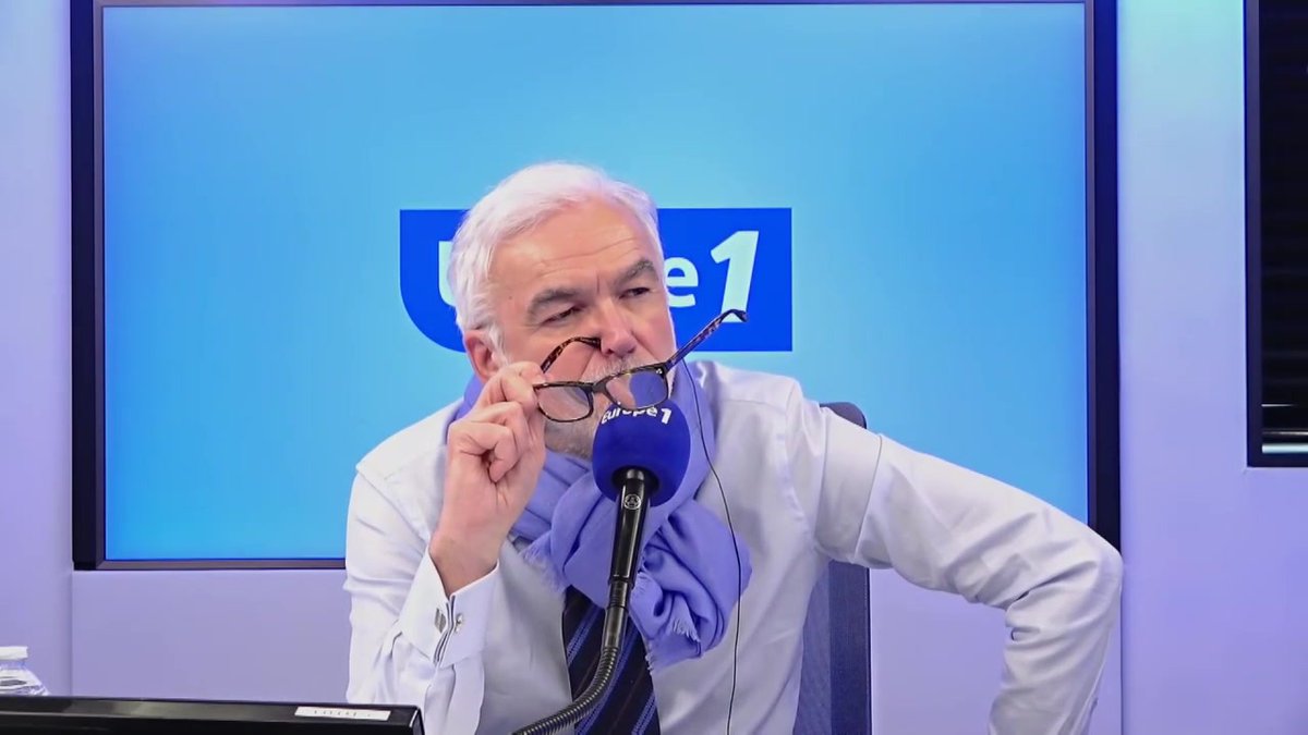 "LR applaudit quand c'est Sarah Knafo qui se retire mais demande à Martine Vassal de se maintenir pour faire gagner la gauche à Marseille, ce n'est pas très cohérent" réagit Gauthier Le Bret ➡️ Dans #PascalPraudEtVous sur #Europe1
