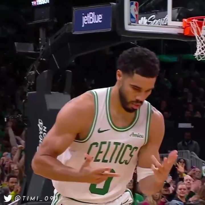 Jayson Tatum in his fifth game back from Achilles injury: 21 PTS, 8-18 FG, 2-8 3PT, 3-3 FT, 7 REB, 4 AST in 32 minutes He's got exactly 100 points in five games now since his return. Averaging 20 points, 8.2 rebounds and 4.2 assists per game. Wow.