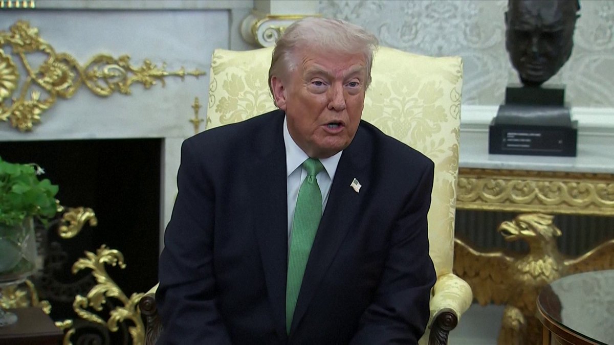 «Il ne sera plus président d'ici peu de temps de toute façon», lâche Donald Trump sur Emmanuel Macron, après une question sur le refus du président français à se joindre aux opérations militaires dans le détroit d'Ormuz Toute l'info est à retrouver sur
