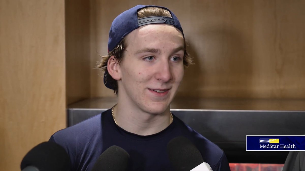 “I’m just trying to stay in the moment. Still shocked — [I] can’t really believe that I’m in this locker room right now.” Cole Hutson meets with the media for the first time since signing his entry-level contract with Washington on Sunday. #ALLCAPS | MedStar Health