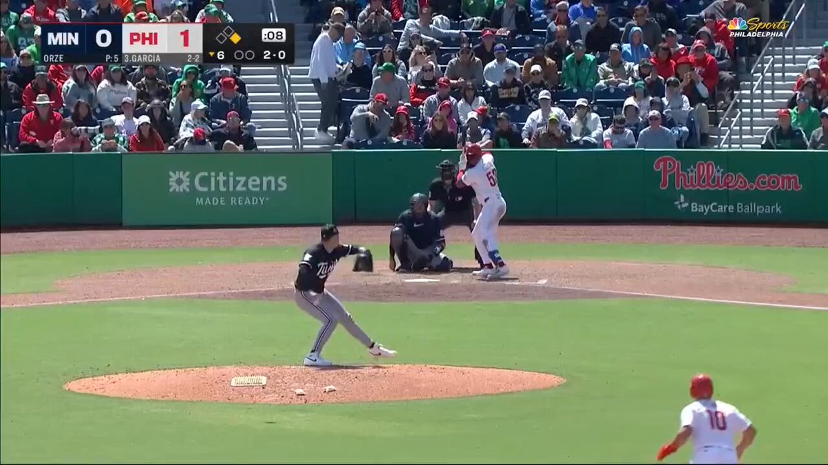 It's a 3-hit day for Adolis García!
