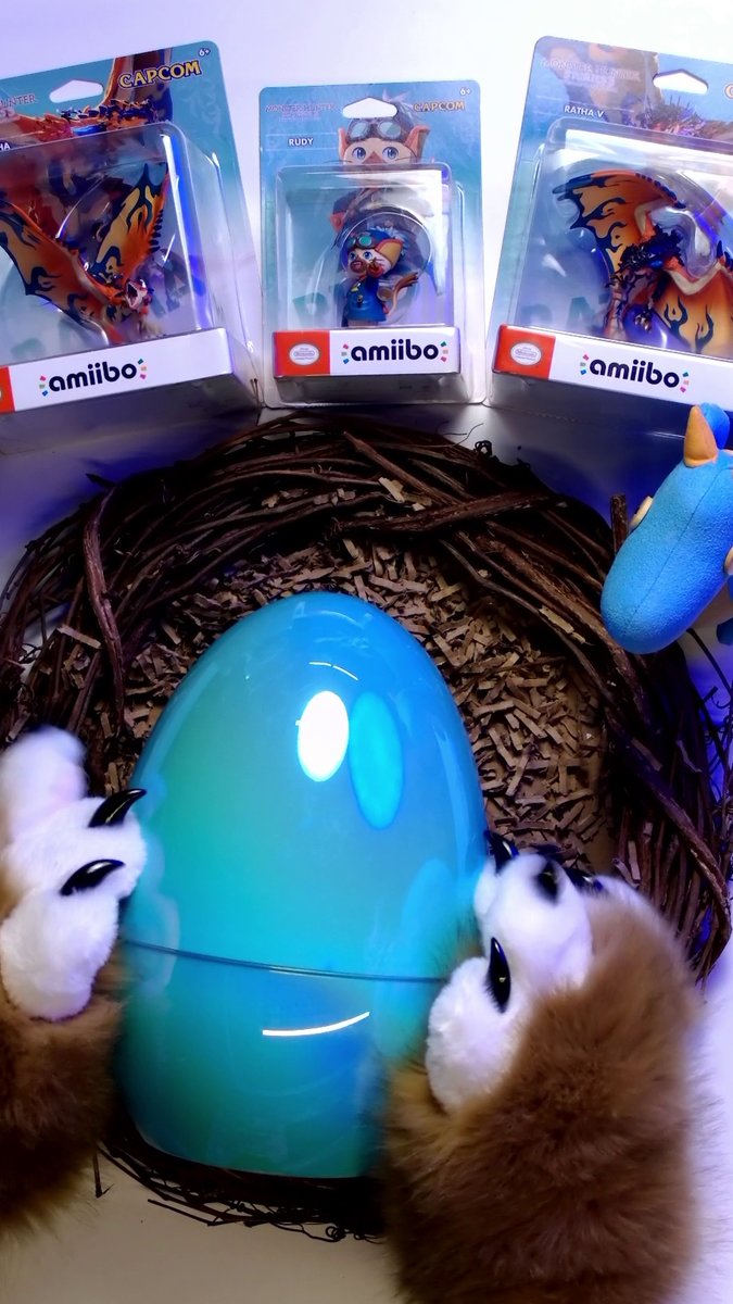 Our friendly Felyne has returned, and this time they're hatching up a few copies of Monster Hunter Stories 3: Twisted Reflection and checking out the new amiibo! #MHStories3 #MonsterHunter #Gaming #Unboxing
