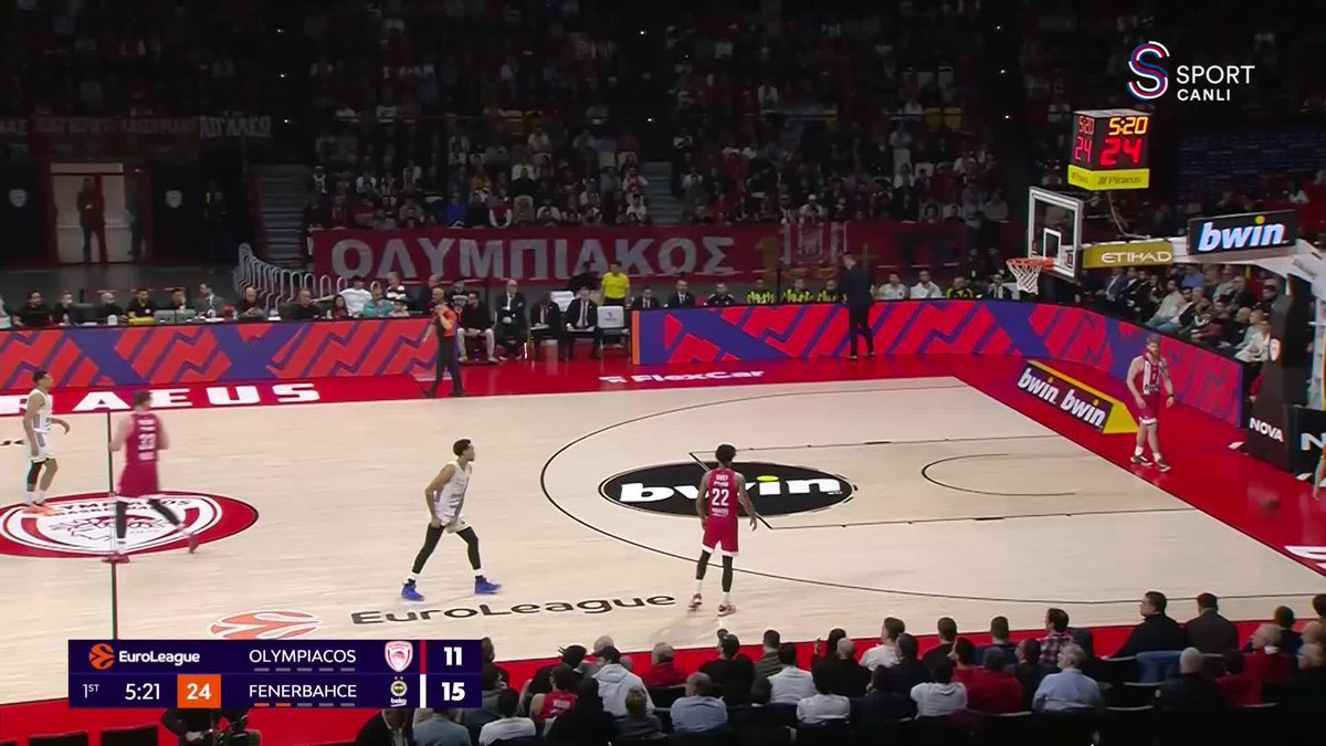 Wade Baldwin'den bir asist daha! Tarık Biberovic'ten bir üçlük isabeti daha 🔥