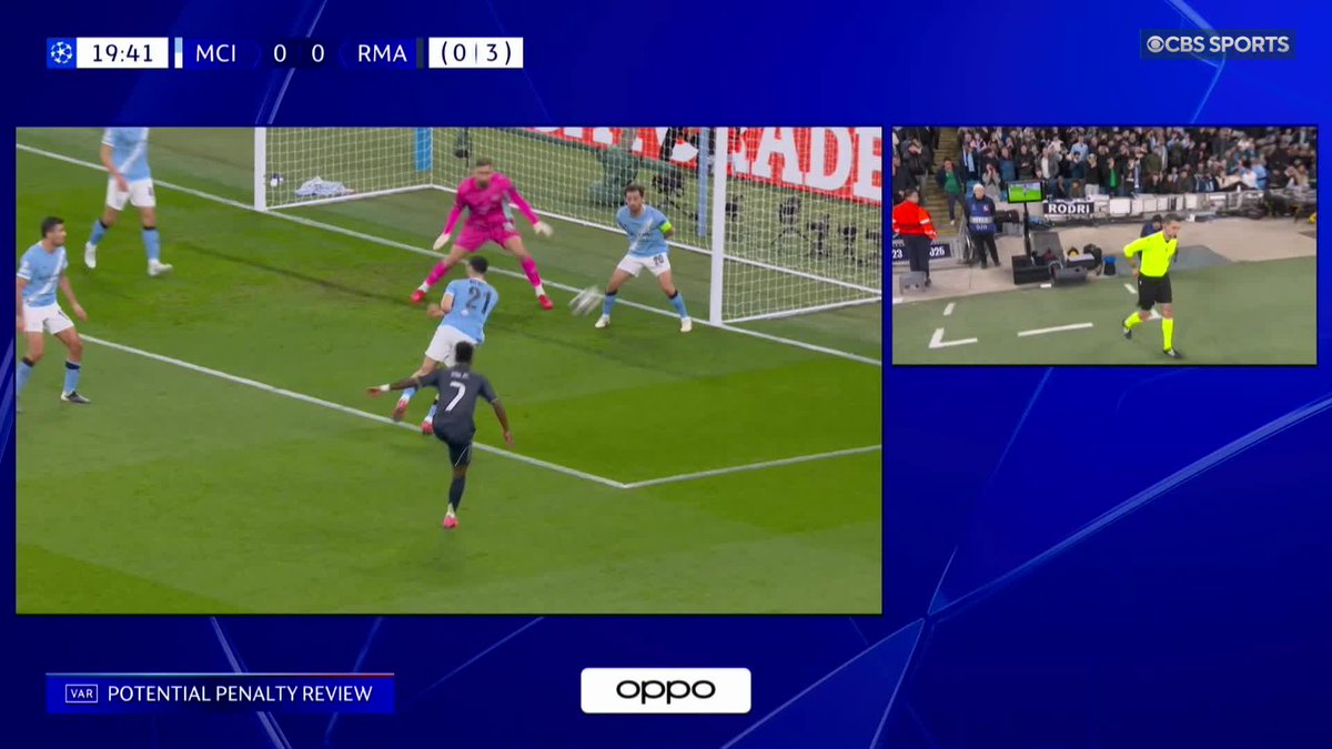 Bernardo Silva sees red for a handball on the line. Vini Jr. converts the penalty. Real are heading to the quarterfinals 👀