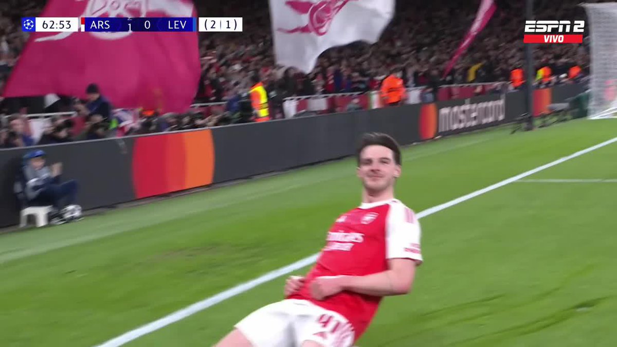 Anticipó, recuperó, condujo y clavó un golazo contra el palo. Declan Rice. 😮‍💨