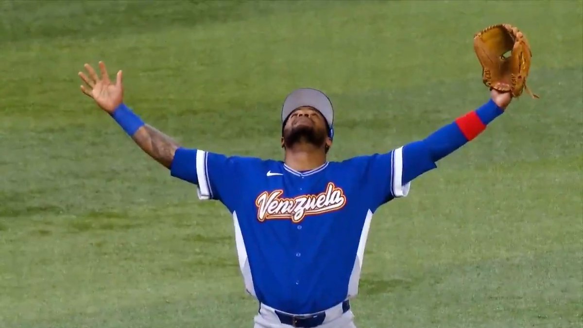 It all comes down to this. 🇻🇪🇺🇸 #WorldBaseballClassic