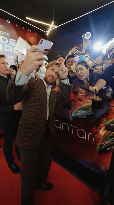 Muchísimas gracias, México 💫 We felt the love at the Mexico City premiere of Project Hail Mary.