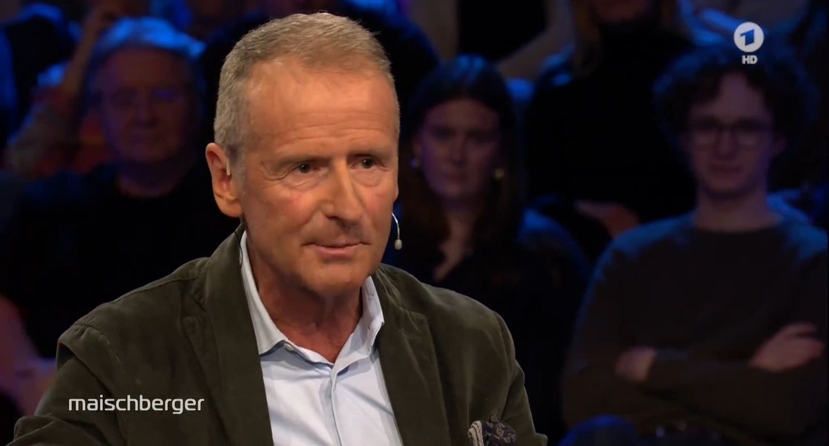 Europa habe bei den US-#Zöllen „schlecht verhandelt“, so Herbert Diess. Die Top-US-Unternehmen „machen ihr Geld auf der Basis unserer Daten“, die wir umsonst abgeben würden. „Der Marktzugang für Amerika sei „hier außerordentlich wichtig“. #maischberger