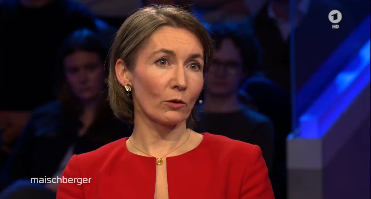 Donald #Trump und die #USA müssten „gar nicht aus der #NATO austreten, um diese Organisation fundamental zu schwächen“, so Militärexpertin Claudia Major (Claudia Major). „Alleine über diese Art des Redens wird die gesamte Abschreckungsbotschaft schon geschwächt.“ #maischberger