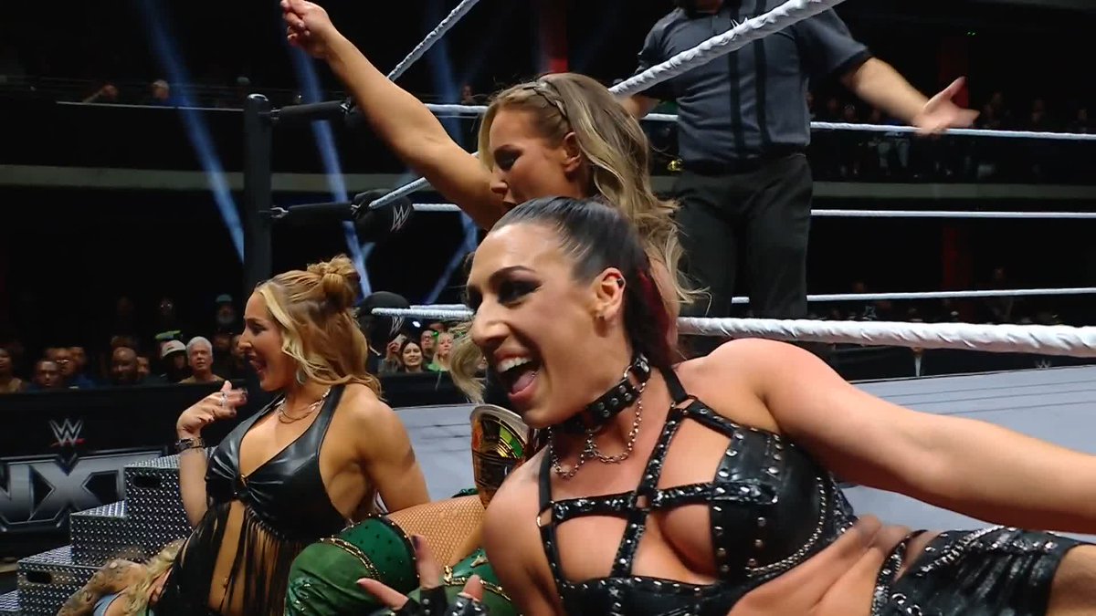 Jacy Jayne is in CONTROL early! 👊 Jacy Jayne