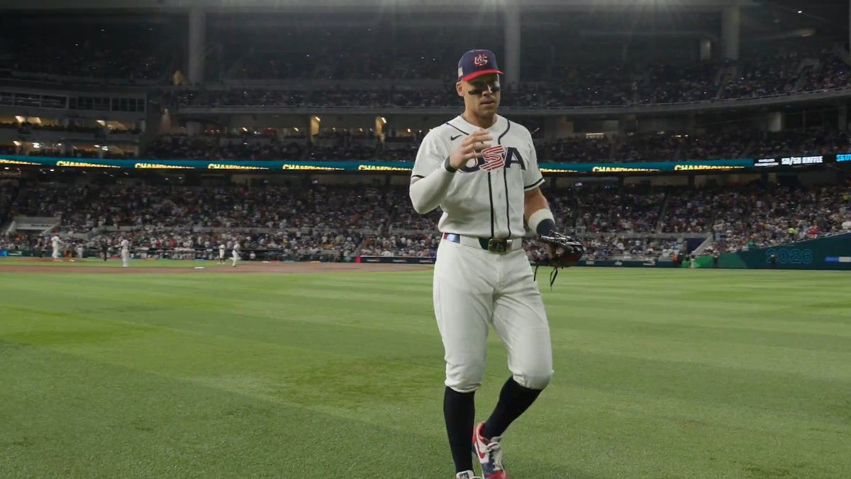 The Captain takes the field for Team USA 🫡 #WorldBaseballClassic