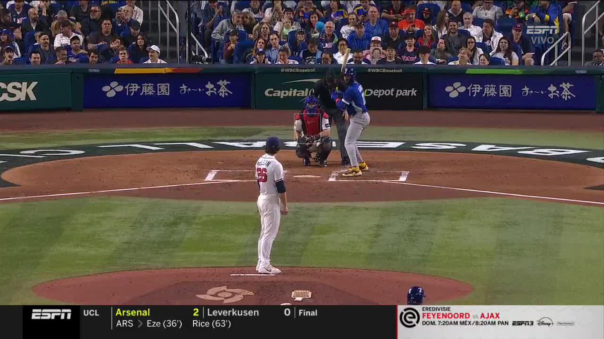 ¡VENEZUELA PEGA PRIMERO! Elevado de sacrificio de García y Salvador Pérez llegó a la registradora. 🇻🇪⚾🔥 Disfruta del Clásico Mundial por ESPN y #DisneyPlus x
