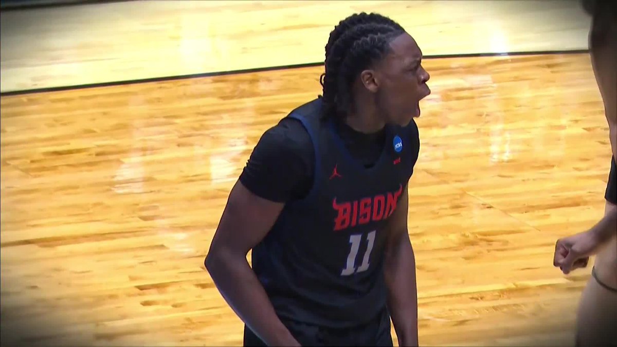 Howard HC Kenneth Blakeney spoke to Jenny Dell after leading his Bison to the W 👇
