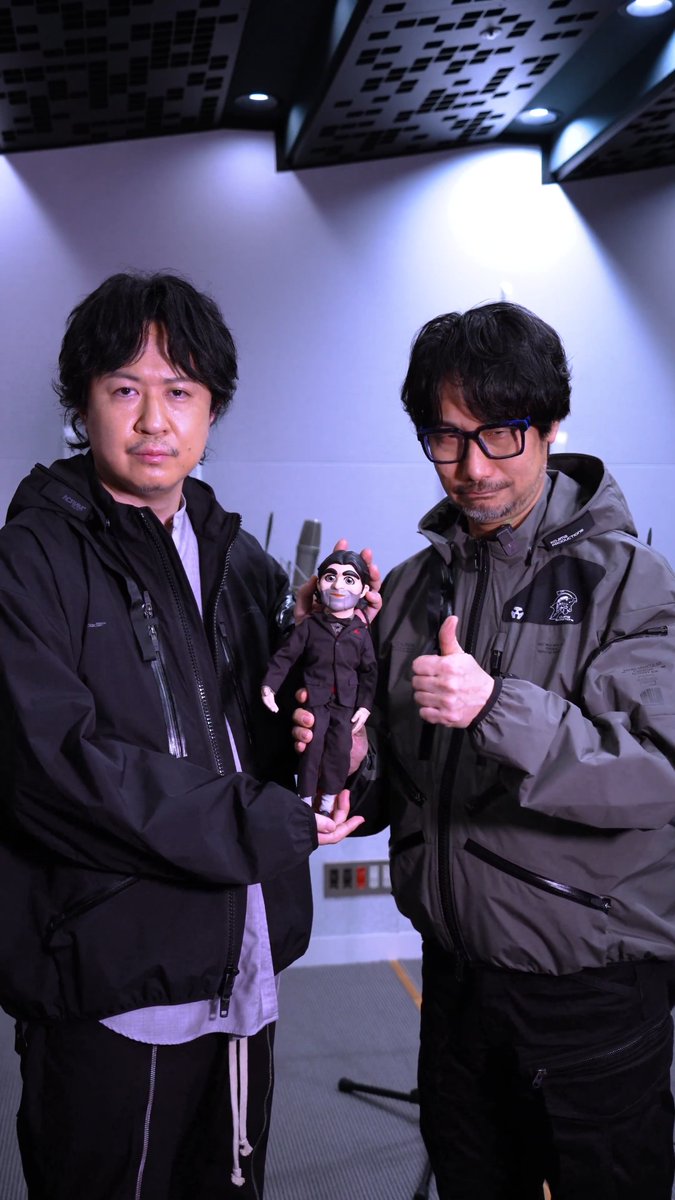 \杉田智和さん × 小島秀夫監督/ 明日に迫ったPC版『DEATH STRANDING 2: ON THE BEACH』の発売を記念して、“ドールマン”役・杉田智和さんと小島秀夫監督によるスペシャルコメントビデオを公開! 収録中の印象に残っているエピソードなどを語っていただきました。