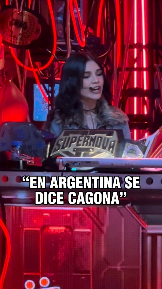 ¡DUELO DE INVICTAS! 🔥 Flor Vigna retó a Alana Flores para que ambas apostaran sus cinturones, algo que que no le gustó a la mexicana. ¿Qué deberían apostar? 👀