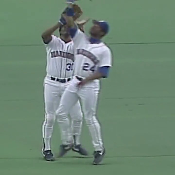Watching Ken Griffey Jr. steal a fly ball from his dad is an all-time moment.