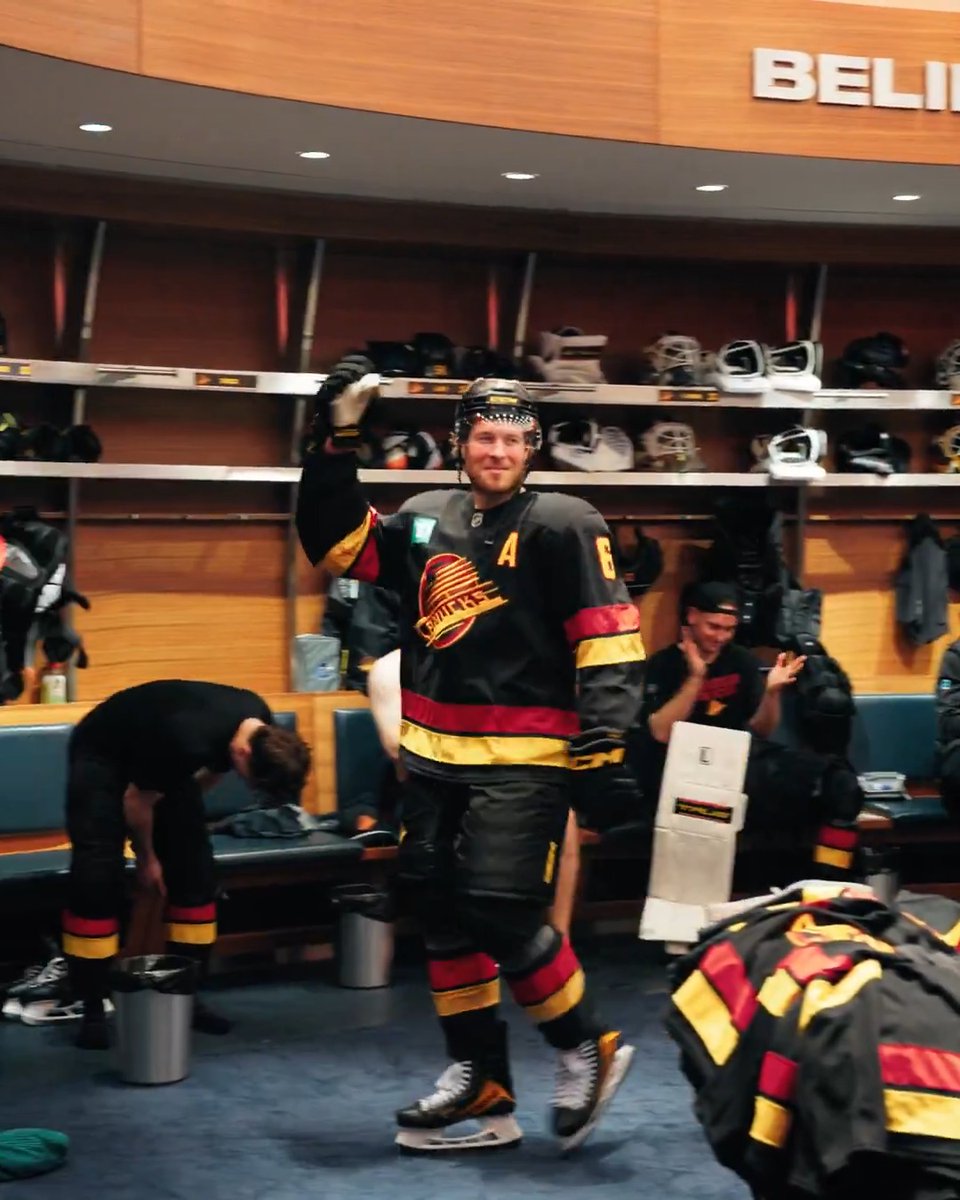 #Canucks have an Oktoberfest win song Song is called “Mama Laudaaa” by German artists Volker Rosin and Specktakel