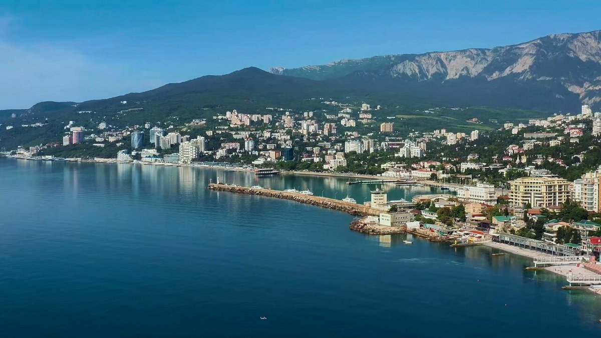#КрымЭтоРоссия 1️⃣2️⃣ лет назад – 18 марта 2014 года – был подписан Договор о принятии в Российскую Федерацию Республики Крым и образовании в составе нашей страны новых субъектов. Судьба России и Крыма – едина и неделима ❤️🇷🇺