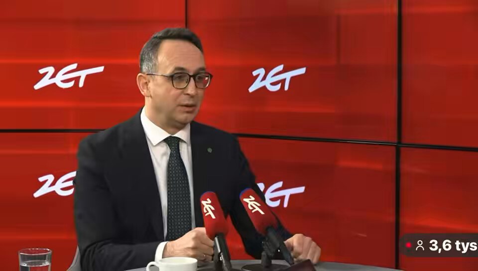 Pamiętacie jak w grudniu premier Tusk mówił, że na budowe CPK już za parę miesięcy wjeżdżają maszyny ? To teraz min. Klimczak mówi, że w lato dopiero ogłaszają przetargi xD czyżby Tusk znów skłamał ? Jakiś fan TAKdlaCPK chce to skomentować?