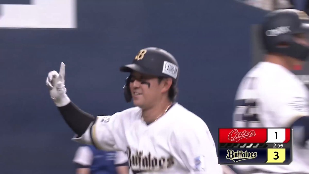 オリックス 西野真弘 選手の先制3ランホームラン🌈 👇ライブ配信はこちら