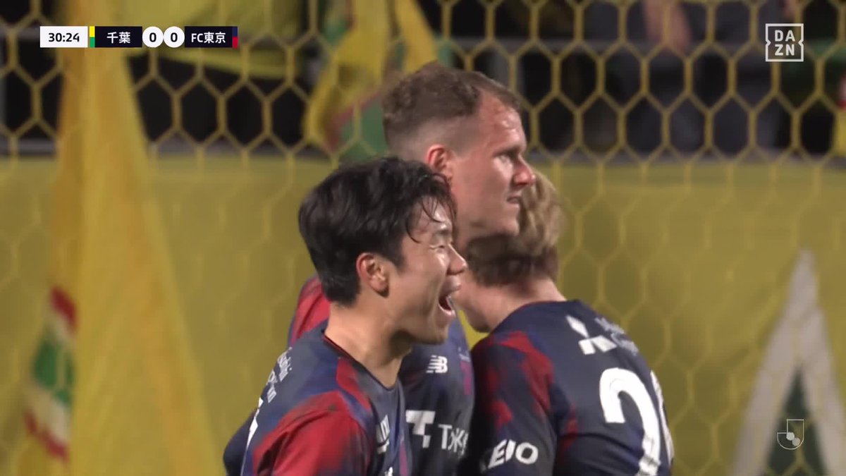 ショルツの安心安全PK ショルツが冷静に相手GKの逆をつくPKで アウェイのFC東京が先制✅ 🏆 明治安田J1百年構想リーグ 🆚千葉×FC東京 📱DAZN ライブ配信中 #Jリーグ #だったらDAZN