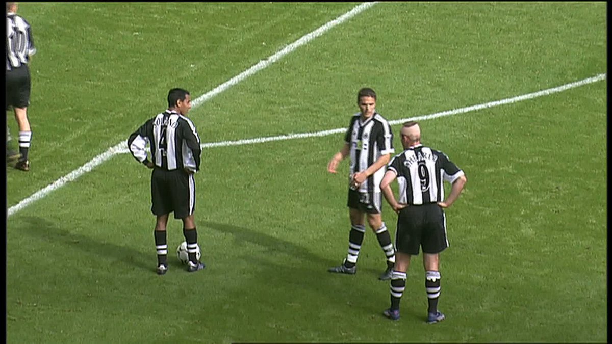 Iconic player. Iconic celebration. When Alan Shearer hit this free-kick in against Sunderland 🖐️