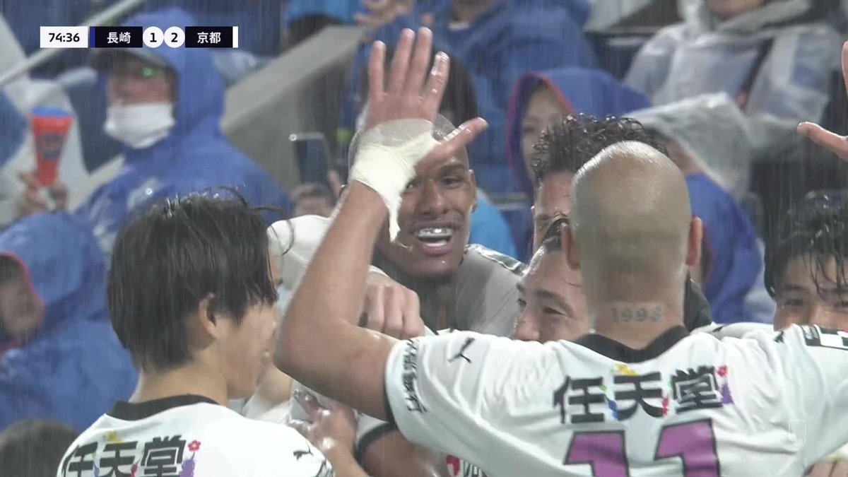 尹星俊のパスが逆転ゴールを演出!✨️ 🎦 ゴール動画 🏆 明治安田J1百年構想リーグ 地域リーグラウンド 第7節 🆚 長崎vs京都 🔢 1-2 ⌚️ 75分 ⚽️ エンリケ トレヴィザン(京都) #Jリーグ