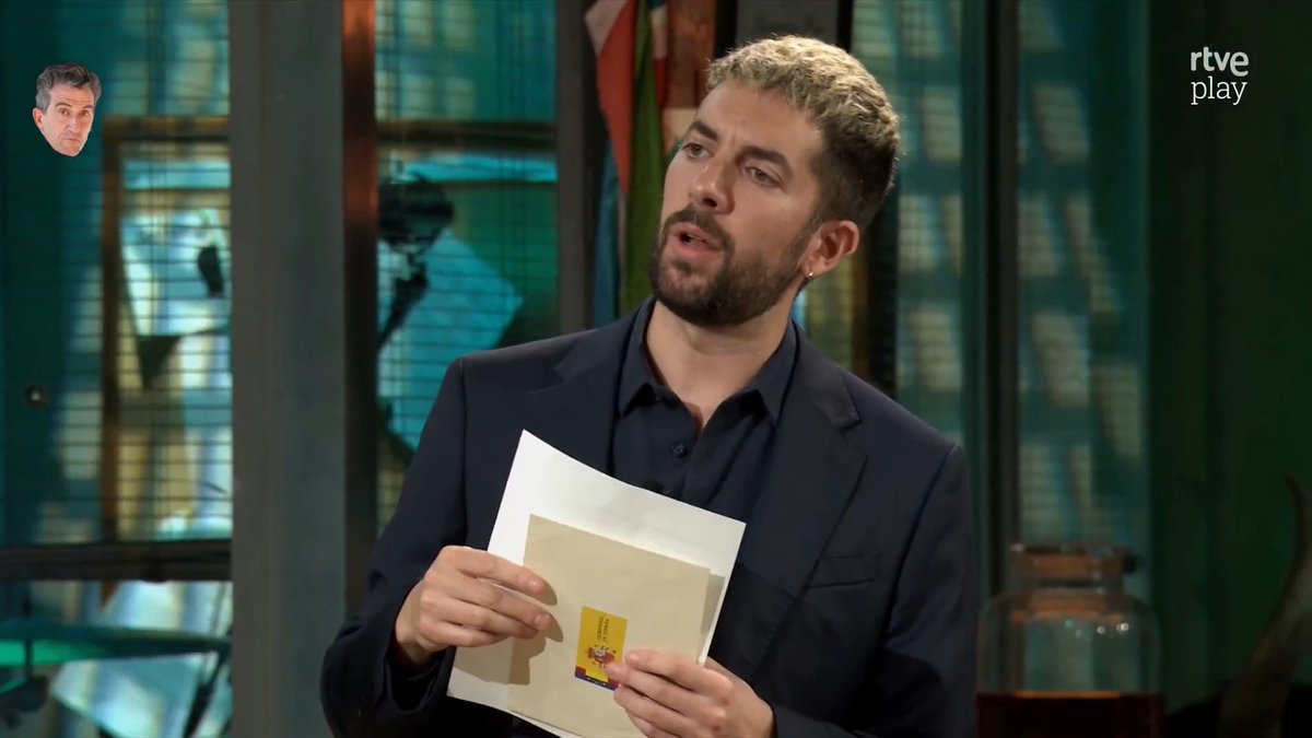Este jueves programa ESPECIAL de La Revuelta con Pedro Almodóvar🫰 También estará de invitado Pablo Carbonell✨