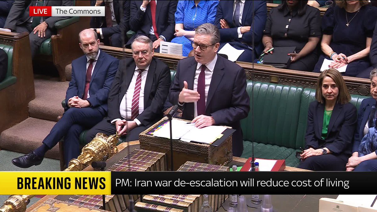 "If he were in my team, he'd be gone." Prime Minister Sir Keir Starmer says Kemi Badenoch should sack shadow justice secretary Nick Timothy over his social media comments about Muslims praying in public places. 📺 Sky 501, Virgin 602, Freeview 233