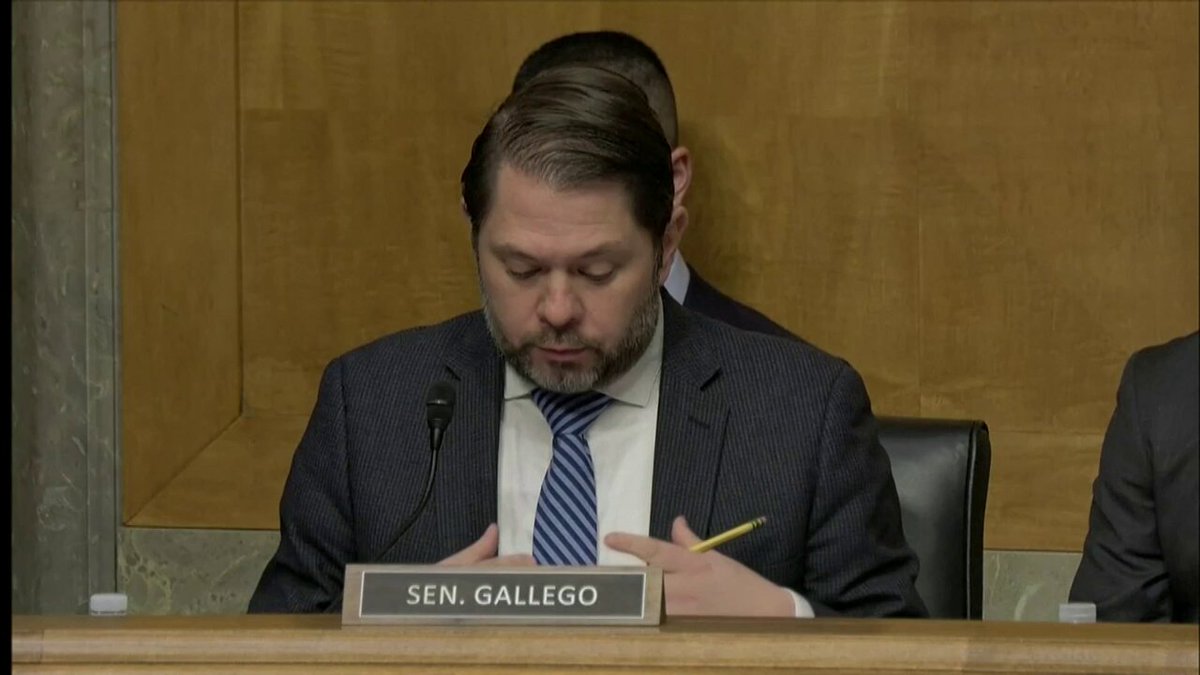 🚨 BREAKING: DEM SEN. RUBEN GALLEGO TRIES TO TRAP DHS NOMINEE MARKWAYNE MULLIN ON 2020 Gallego: “Do you believe Joe Biden won Arizona in 2020?” Mullin: “I’m not here to debate what happened in 2020!” FYI: Everyone knows 2020 was stolen