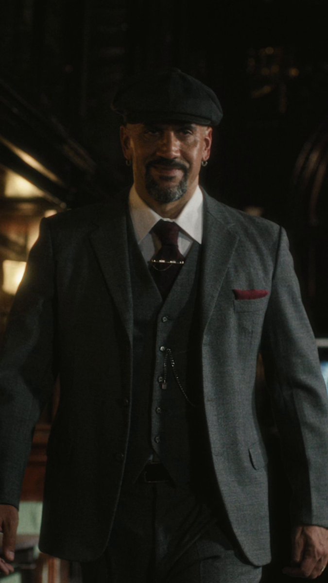 “ES EL ÚNICO QUE SE LE PLANTA A LA MAFIA… mucha gente dice que es puro humo este inglés”. La publicidad de Netflix con Verón. 😅🇦🇷