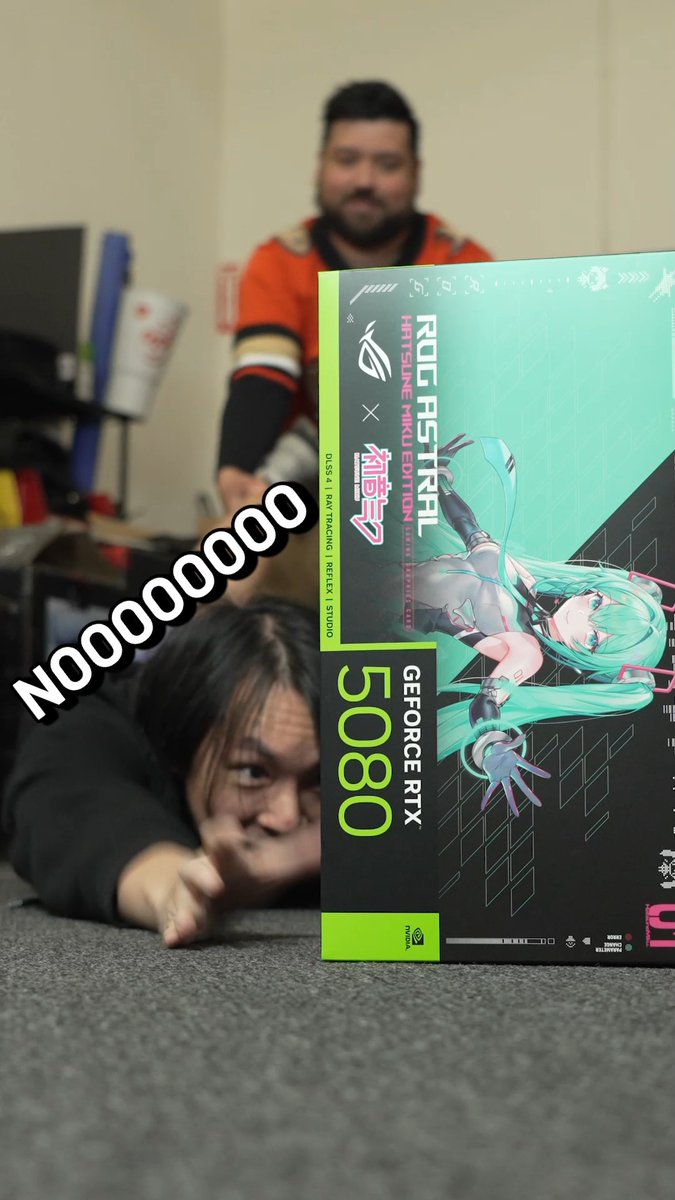 Don't miss your chance to win this Hatsune Miku PC Bundle!