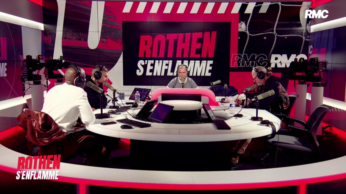 🗣💬 "La justice a été rendue. Il y a des lois dans le foot et il faut les respecter. On ne peut qu'en vouloir aux dirigeants de la CAF." Mustapha Hadji, légende du foot marocain, juge légitime la décision d'attribuer le titre de la CAN 2025 aux Lions de l'Atlas.