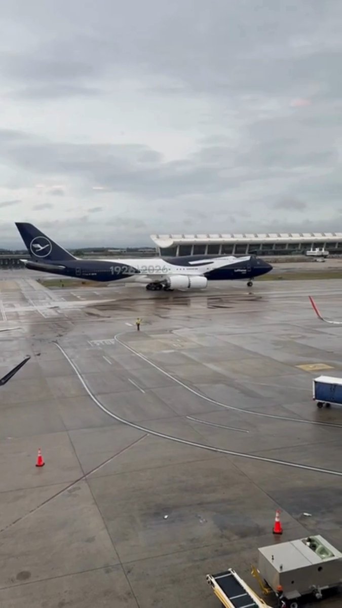 The Lufthansa Queen was spotted in her centennial livery this week!