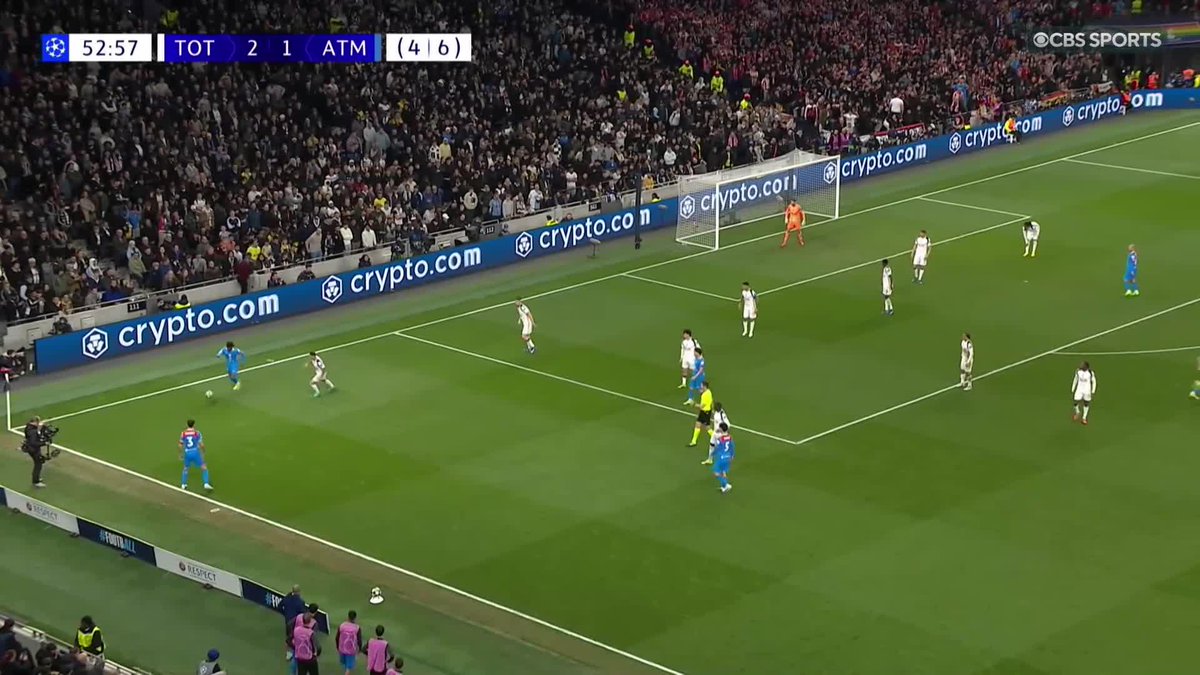 Pure accuracy and precision from Xavi Simons 🤯🎯