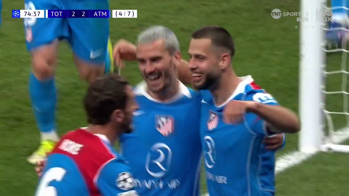 Hancko with a brilliant header to level it on the night for Atlético Madrid 💪 TNT Sports &amp; discovery+ UK