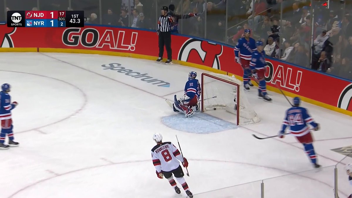ARSENY GRITSYUK ROOFS IT 🚨 📺: NHLonTNT & hbo max fka ➡️