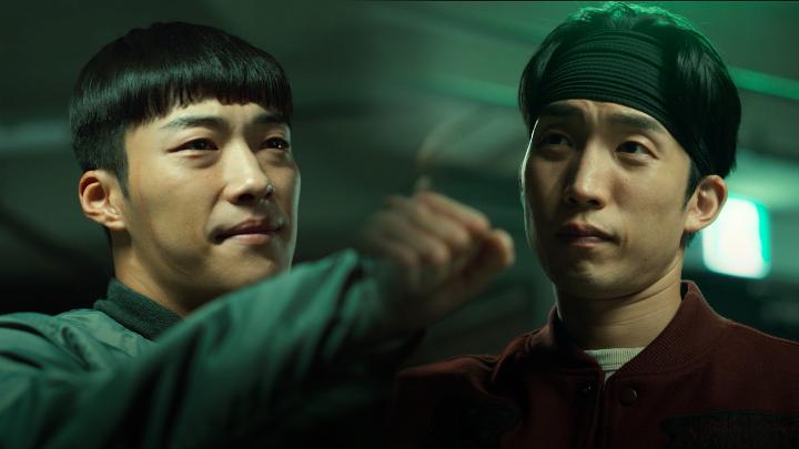 Round two always hits harder. 🥊 Woo Do-hwan &amp; Lee Sang-yi return in Bloodhounds Season 2. Premiering April 3.
