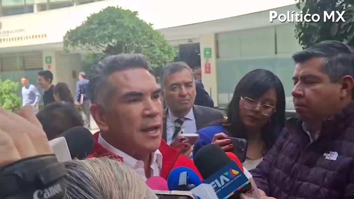 El corrupto y apestado político Alejandro Moreno vuelve a humillarse públicamente por tercera vez, rogándole y llorándole al PAN y a MC que no dividan el voto en 2027. Arrastrado y sin dignidad, suplica desesperado por sobrevivir y exhibe la ruina terminal del PRI.