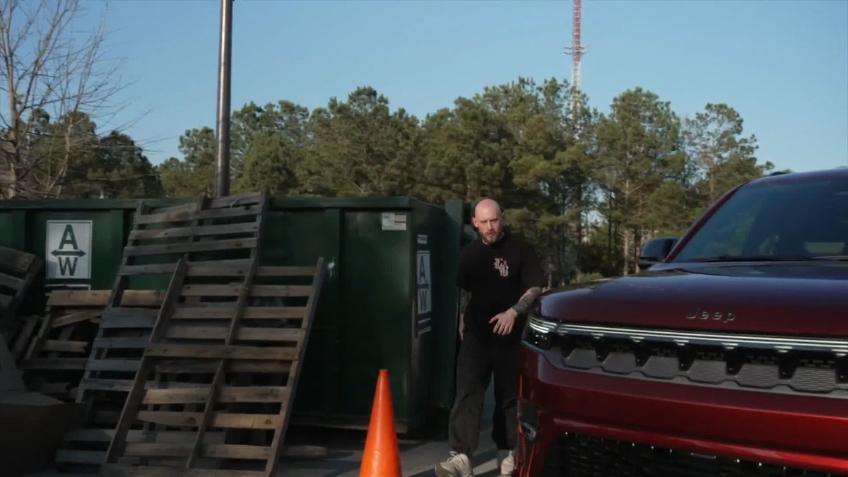 As promised by GABE KIDD, the fight starts in the parking lot! Watch #AEWDynamite LIVE on TBS & HBO Max