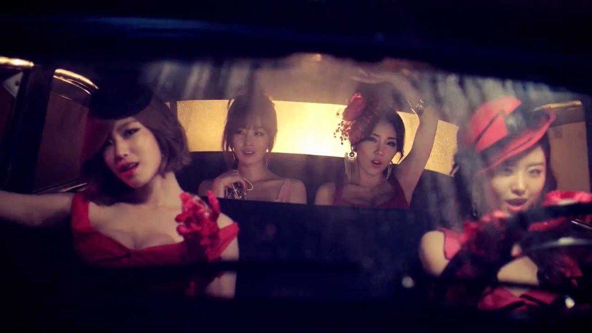 the fact that jieun from secret, hyolyn from sistar, uji from bestie, and hani from exid were supposed to debut as a jyp girl group really astounds me like this insane lineup jyp really missed out