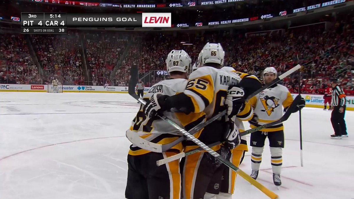 THE PENGUINS ARE ROLLING 💥 They score two beautiful goals in just 23 seconds!