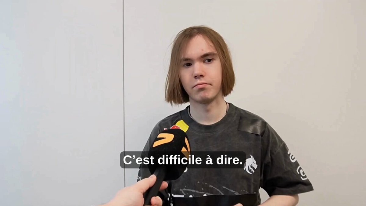 🗣️Autre interview pendant le #BLASTOpenSpring2026, cette fois 𝐝𝐨𝐧𝐤🇷🇺. Outre une partie où il explique que la 🇷🇺Team Spirit c'est comme une famille et qu'il ne se voit pas la quitter, voilà ce qu'il dit concernant la 🇪🇺𝐓𝐞𝐚𝐦 𝐕𝐢𝐭𝐚𝐥𝐢𝐭𝐲 et 𝐙𝐲𝐰𝐎𝐨 :