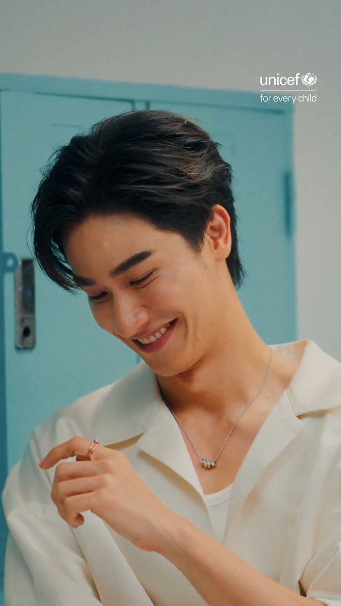💍 เตอยากชวนทุกคนมาใส่แหวนเหมือนเตครับ เทย์ทาวาฬ แหวนวงนี้ไม่ใช่แค่เครื่องประดับ ✨ แต่คือคำสัญญาว่าเราจะช่วยกันดูแลเด็ก ๆ ทั่วโลกไปด้วยกัน 🤍 ร่วมบริจาครายเดือนเพียงวันละ 20 บาท พร้อมรับแหวน PROMISE 👉 #TayTawanxUNICEF #Promiseเพื่อชีวิตเด็กนับล้าน